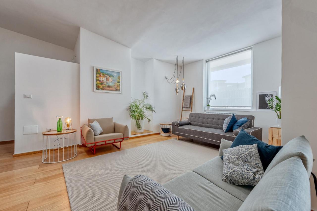 Luxus P4t Family 3 Bedroom With Pool, Tennis Court And Sauna Appartement Brindisi