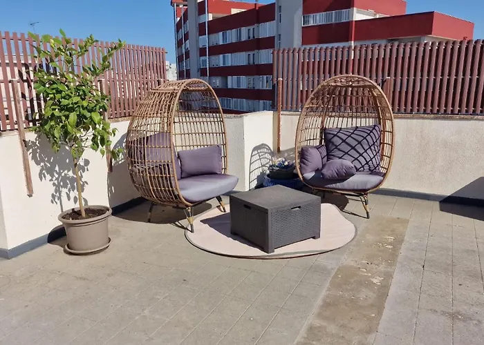 Luxus P4T Family 3 Bedroom With Pool, Tennis Court And Sauna