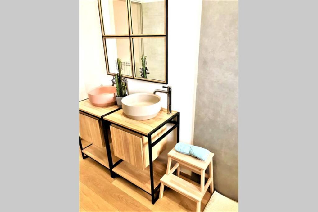 Luxus P4t Family 3 Bedroom With Pool, Tennis Court And Sauna Apartment Brindisi